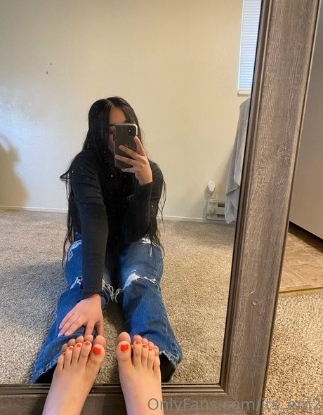 its em2 nude star pictures