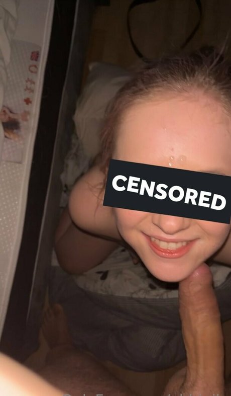 queenabbi art model pictures