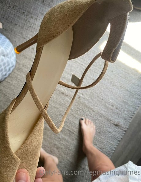 college girl onlyfans free nude image