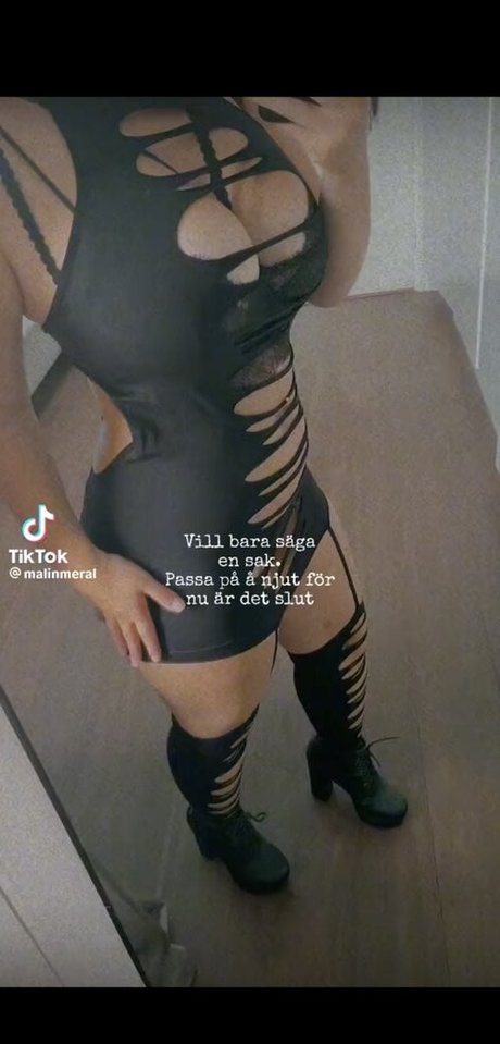 Malinmeral pornstar photo
