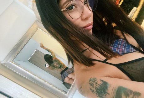 Jenn Muriel model hot photo