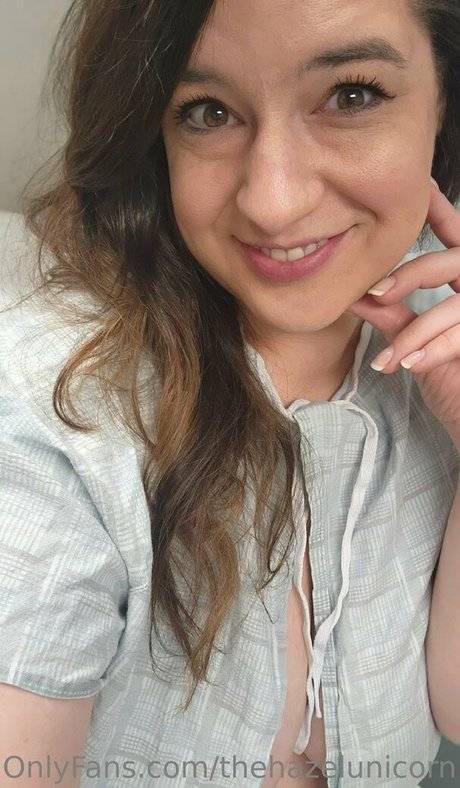 thehazelunicorn pornstar hot img