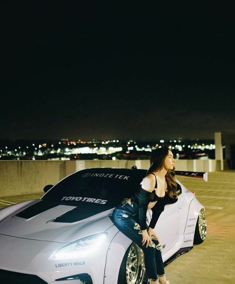 Slaydn porn model gallery