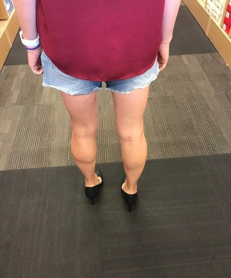 NipplyNurse model nice picture