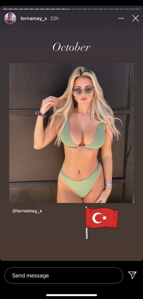 blonde shemale onlyfans perfect photos