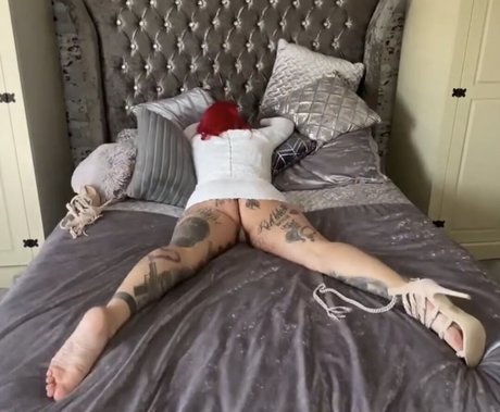 Louise Brereton model sex gallery