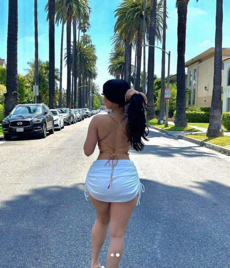 big dick shemale onlyfans beautiful naked picture