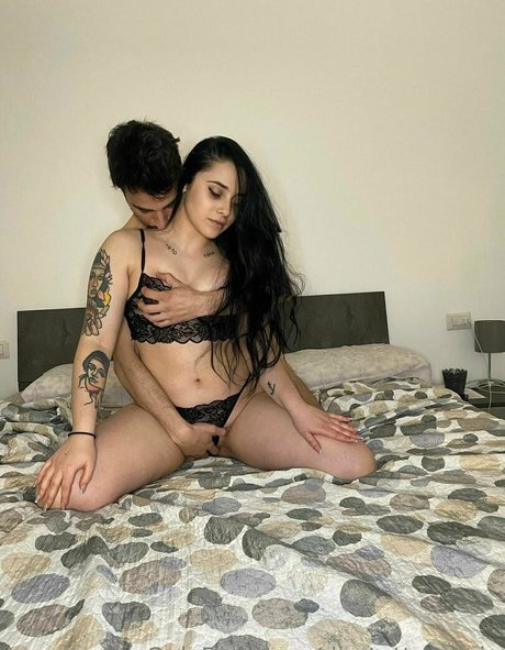 hairy legs onlyfans art nude images