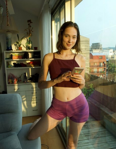 LilyAndOwen pornstar free galleries