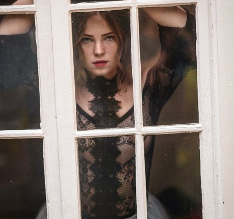 Jess Gabor nudes actress pictures