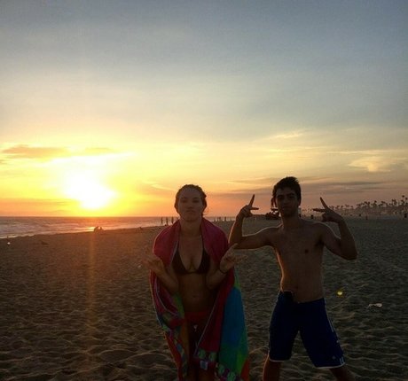 Jess Gabor star pretty img