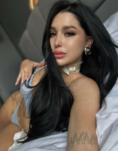 Honey Angel star beautiful pics