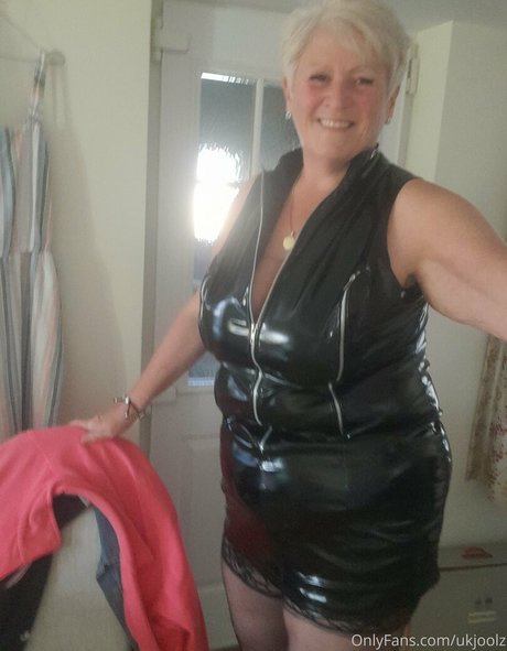 ukjoolz sexy star gallery