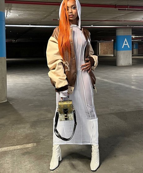 Keamokhobo pornstar naked image