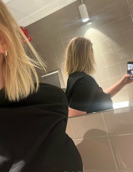 swetits high quality actress galleries