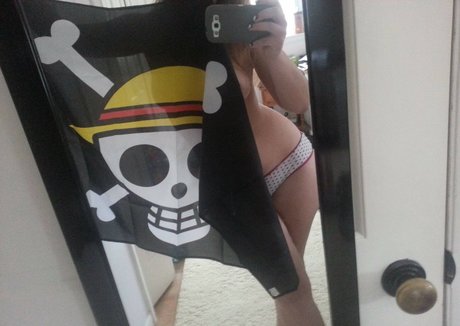 hahawhyamidoingthis art pornstar archive