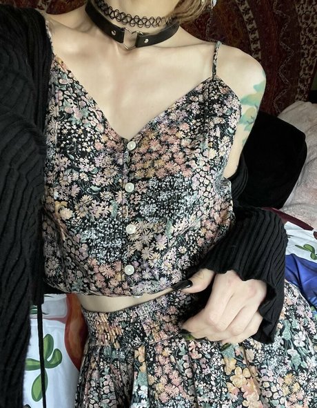 itsjeslynpixie hd actress pics