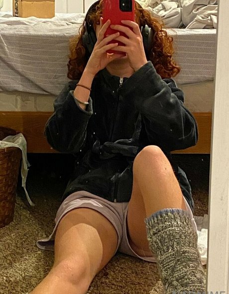 naomime pretty model pic