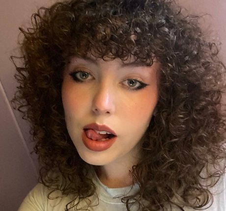 asian influencer onlyfans hot sexy photo