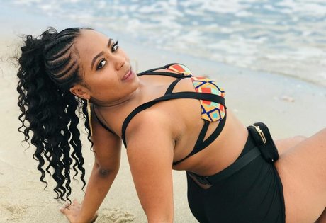 Bella Batista hd actress images