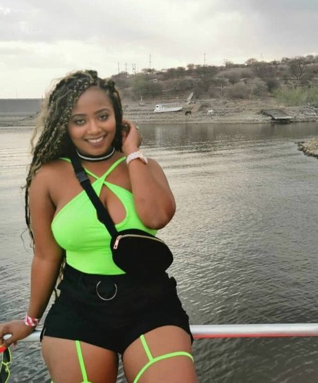 Bella Batista nudes actress image