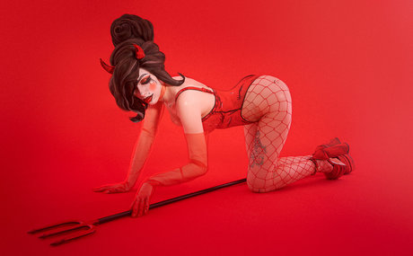 Daria Rooz star art galleries