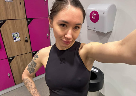 asian onlyfans pretty photos