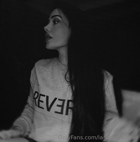 behind onlyfans hot picture