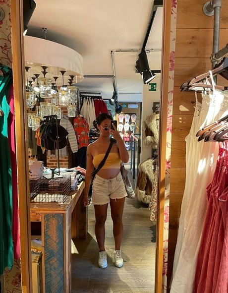 blonde deepthroat onlyfans free sexy pic