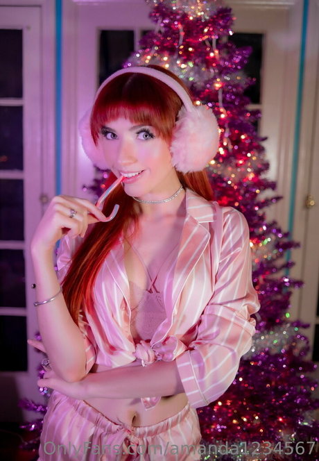 amanda1234567 model top img