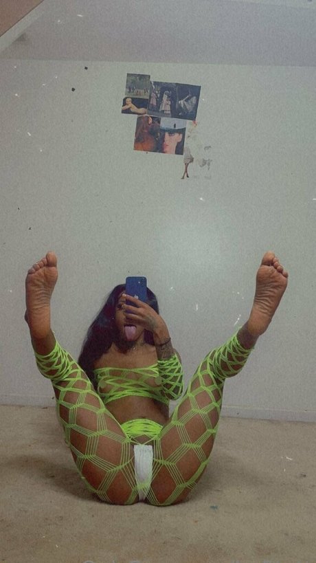 bu5tatt model naked galleries