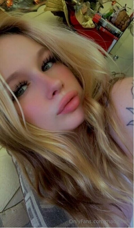 madinoelll beautiful pornstar gallery