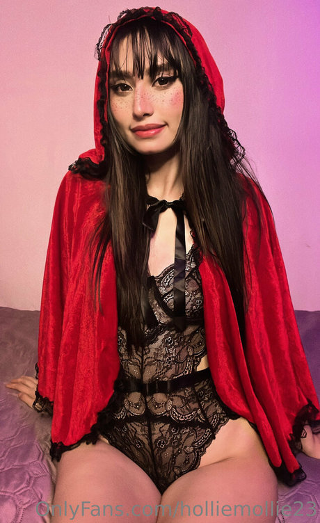 HollieMollie perfect actress gallery