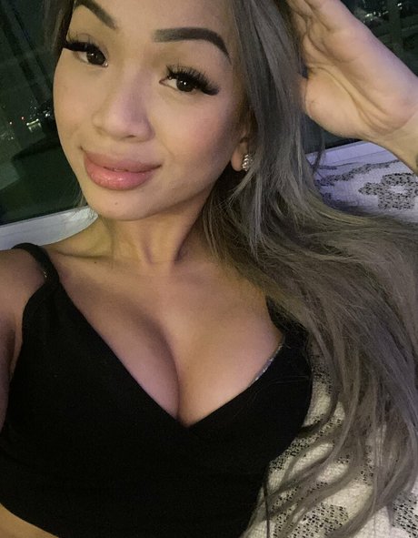 curvy kitty onlyfans adult pictures