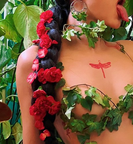 Vanessavenus21 porn star image