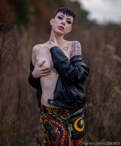 heyhilyraskye pretty pornstar pic