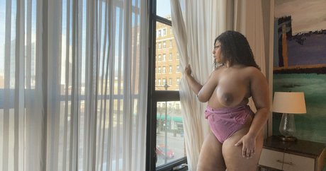 karminyates sex actress gallery