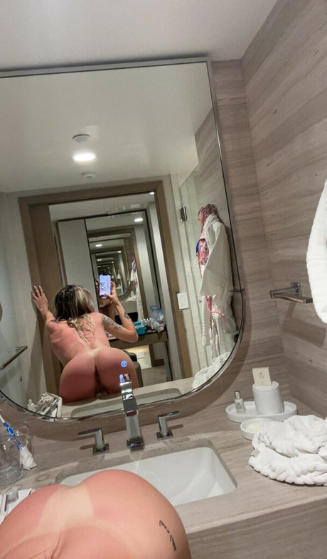 japanese schoolgirl onlyfans erotic pics