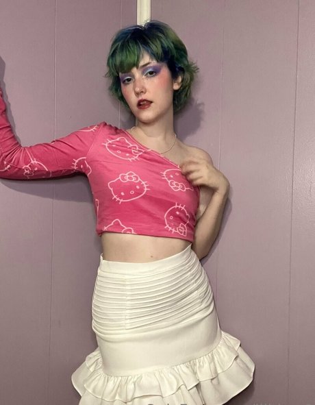 lilbbg 0 model nude pictures