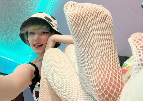 lilbbg 0 star naked pic