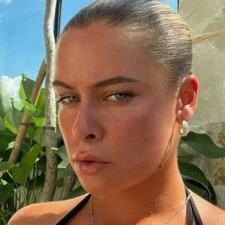 Kirra Schofield pornstar naked picture