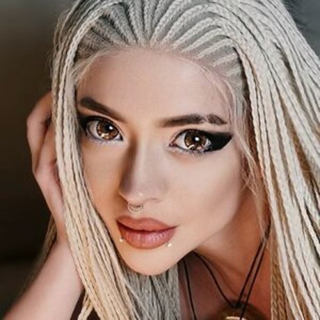 Vvolfie model hd gallery