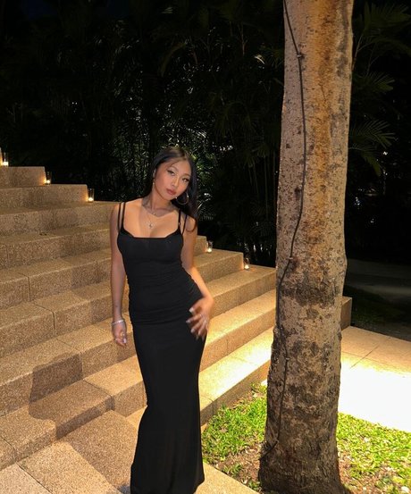 Jade Hallyday star pornographic gallery