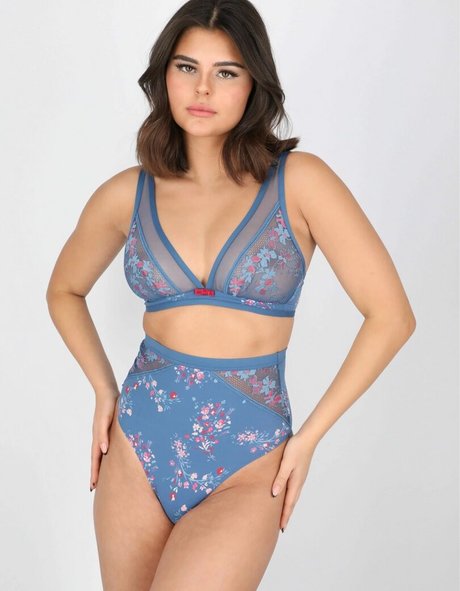 Michelle Algrabli pornstar high quality gallery