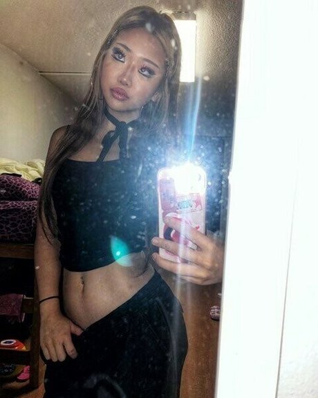 emi6a6y pornstar beautiful archive