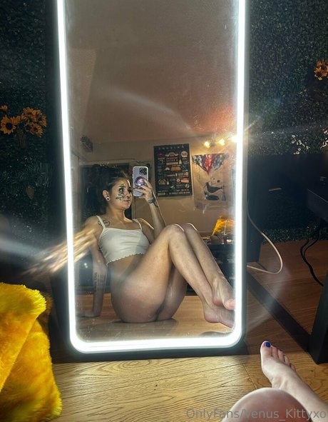 venus kittyxo xxx star photos