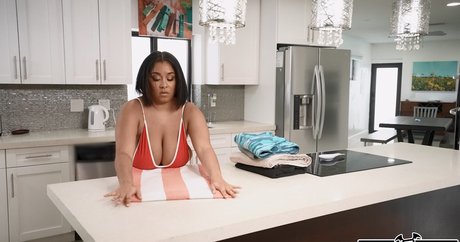 Juliana Dreams star xxx galleries