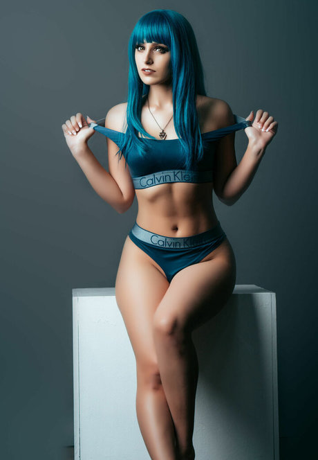 Vixence hd model photos