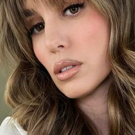 Christy Carlson Romano star exclusive pic