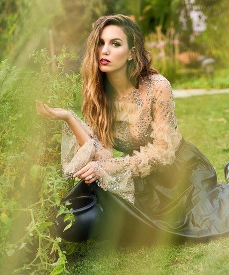 Christy Carlson Romano pornographic actress galleries